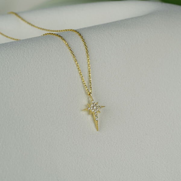 Gümüş Taşlı Kutup Yıldızı Kolye