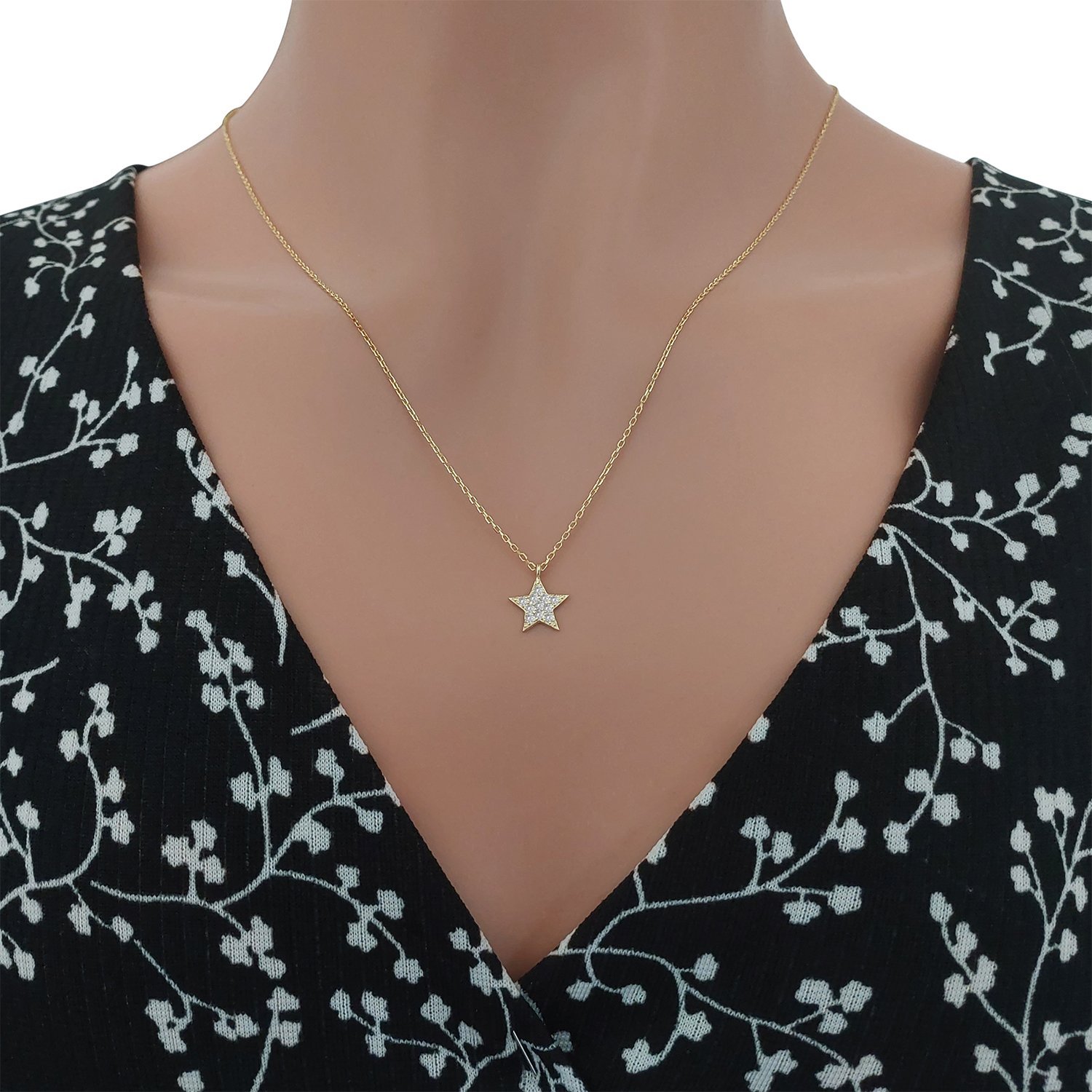 Gümüş Taşlı Minik Yıldız Kolye