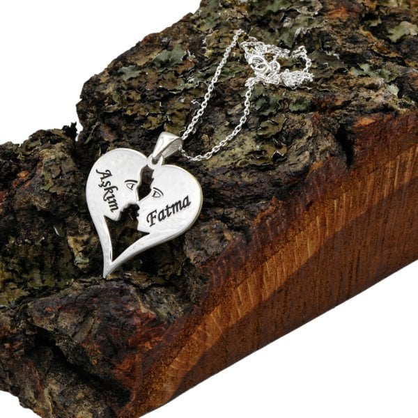 Gümüş Kalpli Göz Göze İsimli Kolye