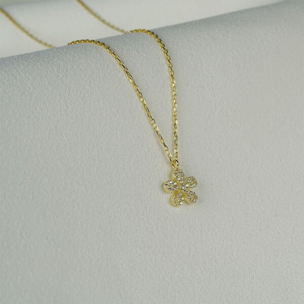 Gümüş Minik Taşlı Papatya Kolye