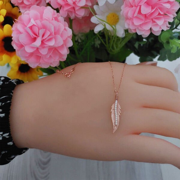 Gümüş Yaprak Kolye