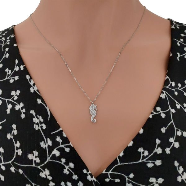 Gümüş Deniz Atı Kolye