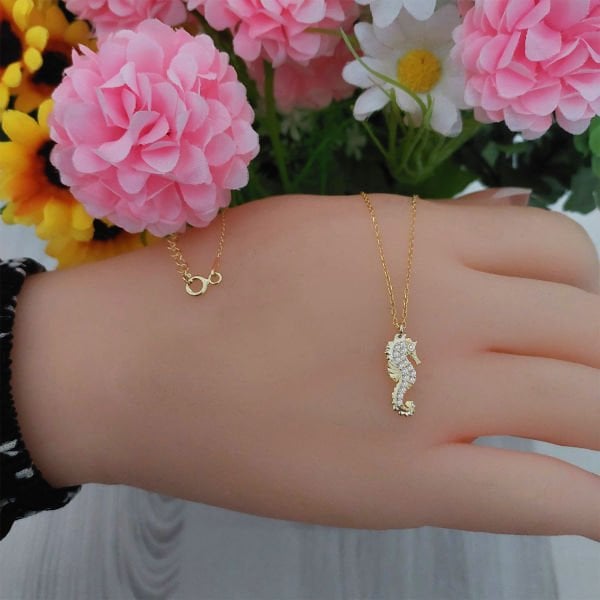 Gümüş Deniz Atı Kolye