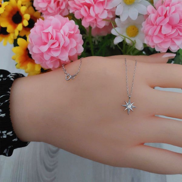 Gümüş Minik Kutup Yıldızı Kolye