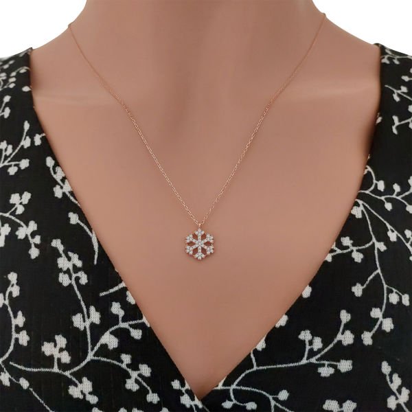Gümüş Kar Tanesi Kolye