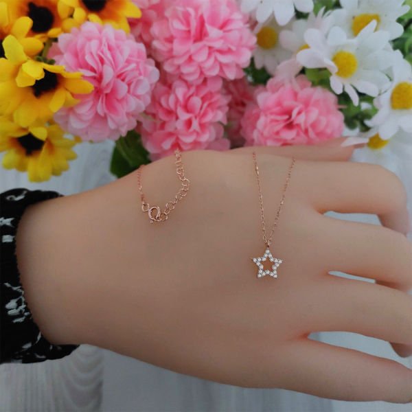 Gümüş Taşlı Yıldız Kolye