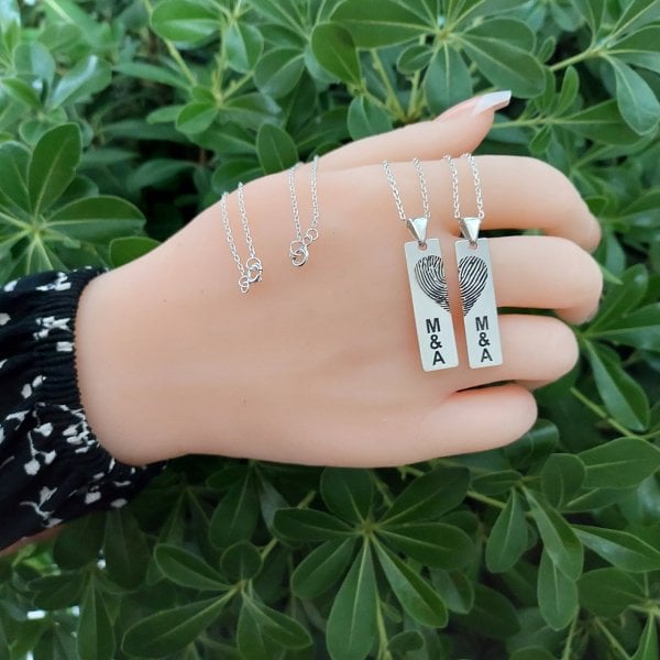 Gümüş Parmak İzi Kalp Plaka İsimli Kolye