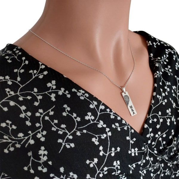 Gümüş Parmak İzi Kalp Plaka İsimli Kolye