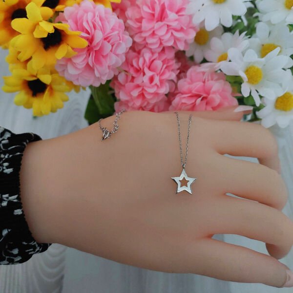 Gümüş Taşsız Minik Yıldız Kolye