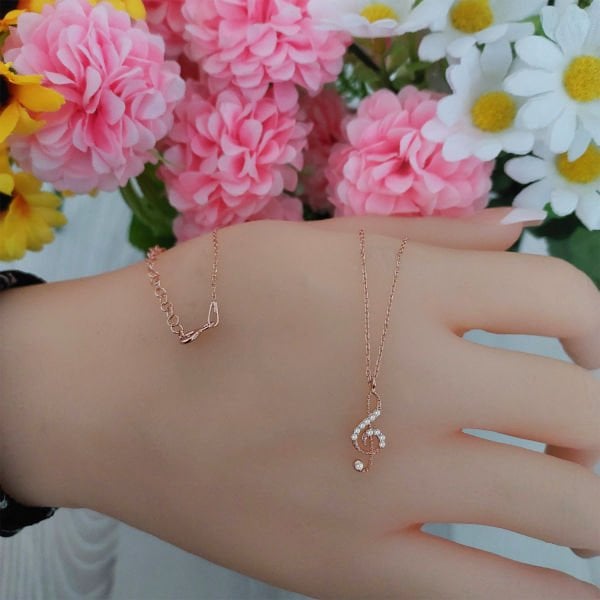 Gümüş Sol Anahtarı Kolye