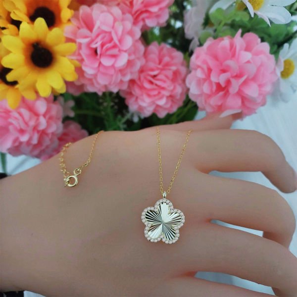 Gümüş Taşlı Kalemli Papatya Kolye