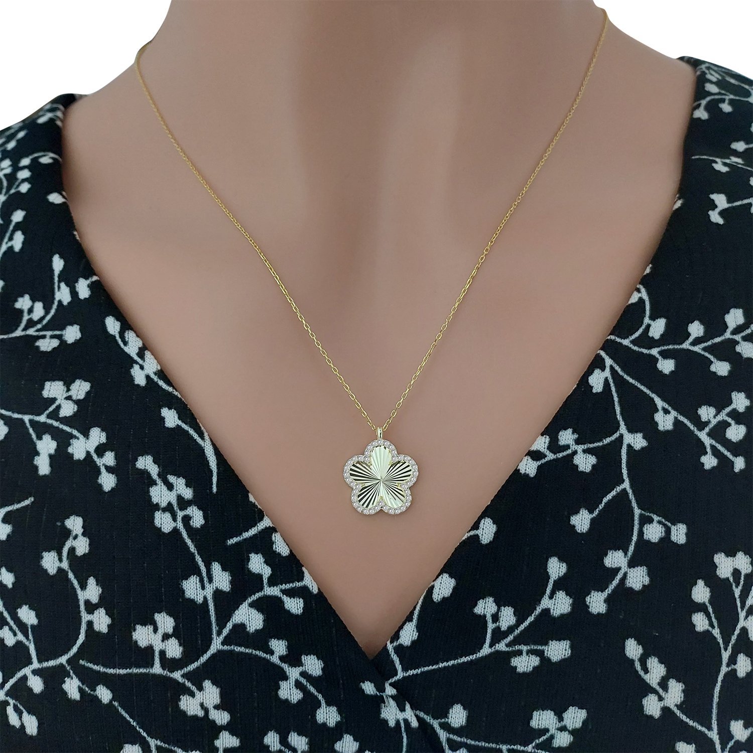 Gümüş Taşlı Kalemli Papatya Kolye