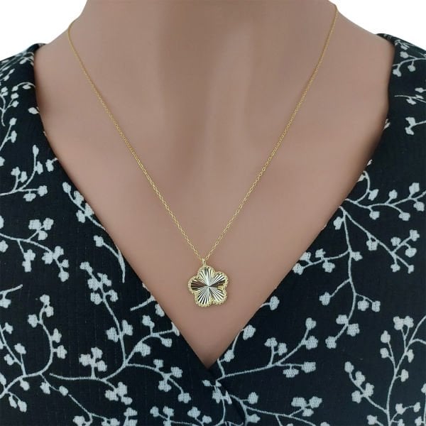 Gümüş Kalemli Papatya Kolye