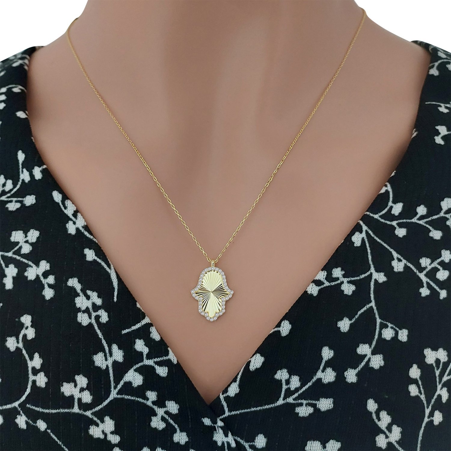 Gümüş Taşlı Kalemli El Figürlü Kolye