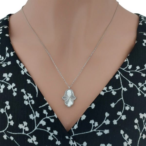 Gümüş Lazer Kalemli El Kolye