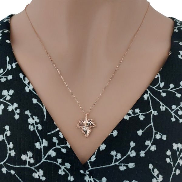 Gümüş Lazer Kalemli Çınar Yaprağı Kolye