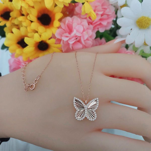 Gümüş Taşlı Kalemli Kelebek Kolye