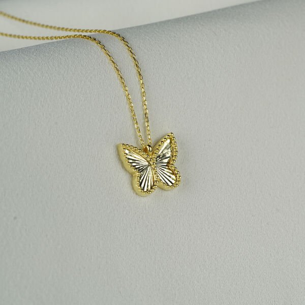 Gümüş Kalemli Kelebek Kolye