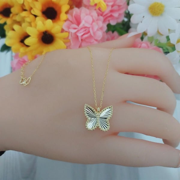 Gümüş Kalemli Kelebek Kolye