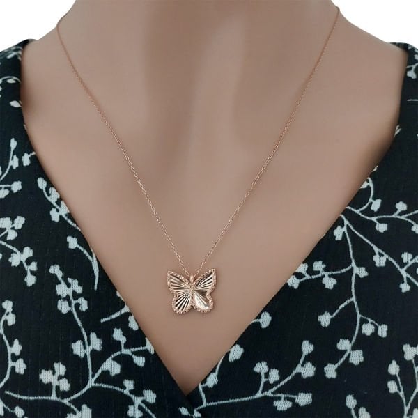 Gümüş Kalemli Kelebek Kolye
