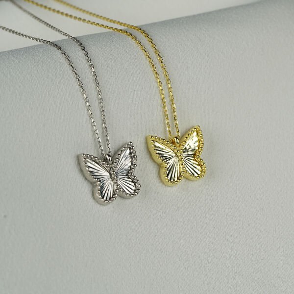 Gümüş Kalemli Kelebek Kolye