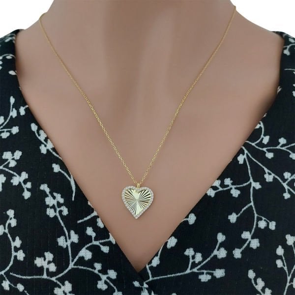 Gümüş Taşlı Kalemli Kalpli Kolye