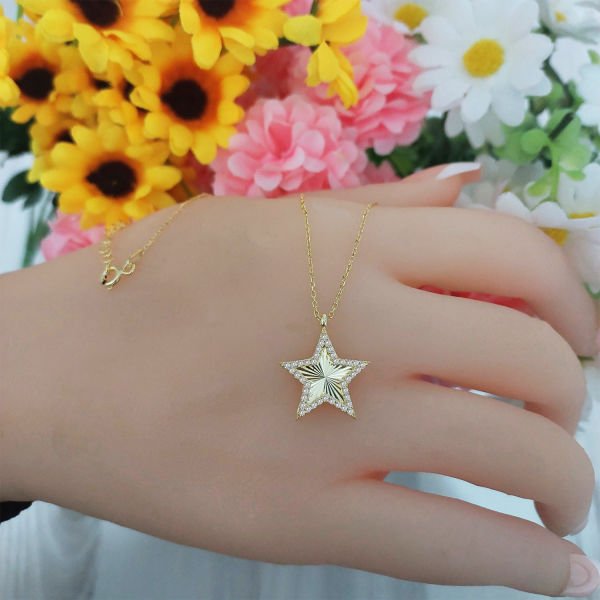 Gümüş Taşlı Kalemli Yıldız Kolye