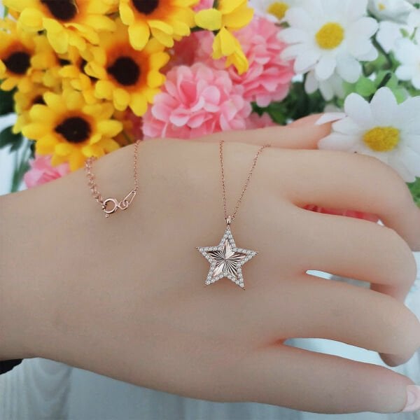 Gümüş Taşlı Kalemli Yıldız Kolye