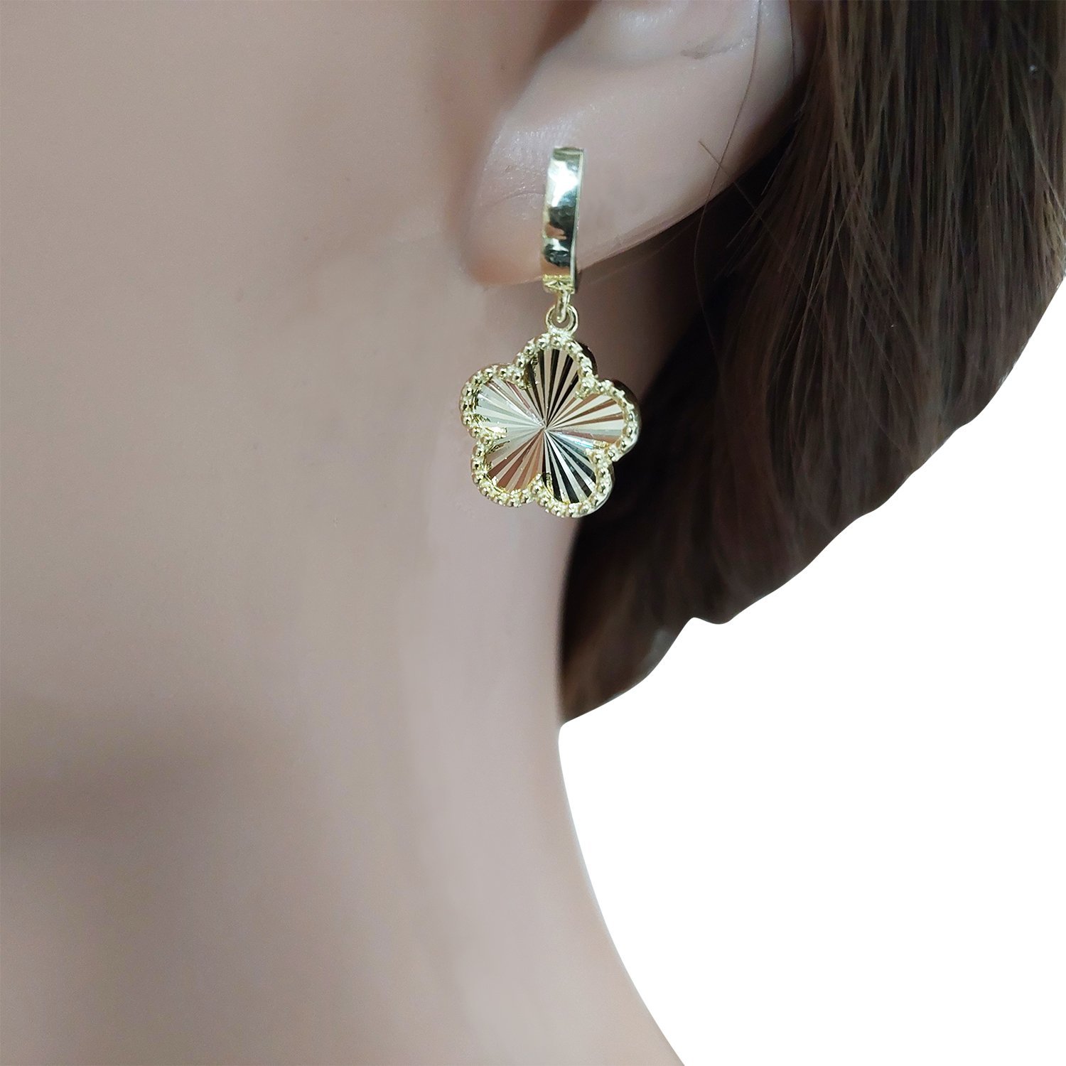 Gümüş Kalemli Papatya Küpe