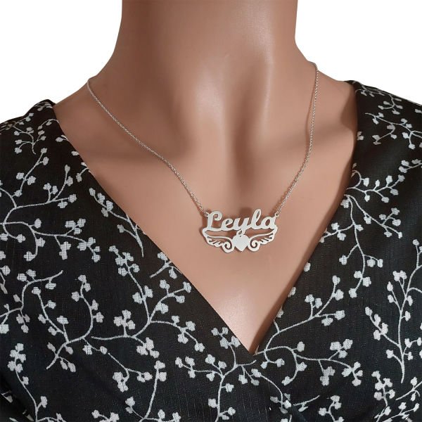 Gümüş Melek Kanat Kalpli Altı Desenli İsimli Kolye