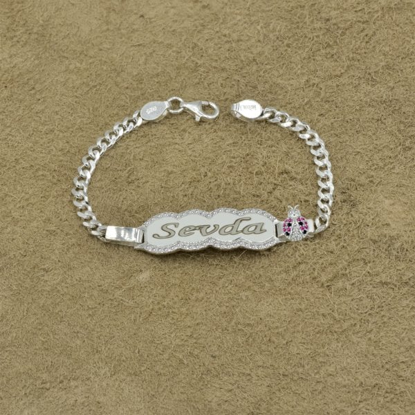 Gümüş Uğur Böcekli İsimli Bebek Künyesi