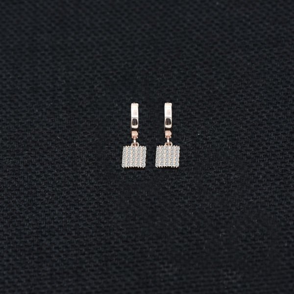 Gümüş Taşlı Minik Küpe