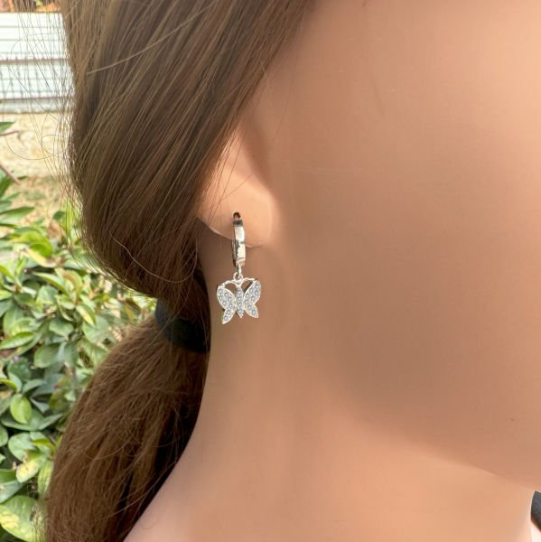 Gümüş Kelebek Sallantılı Küpe