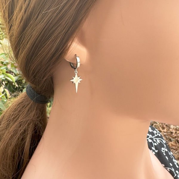 Gümüş Kutup Yıldızı Sallantılı Küpe