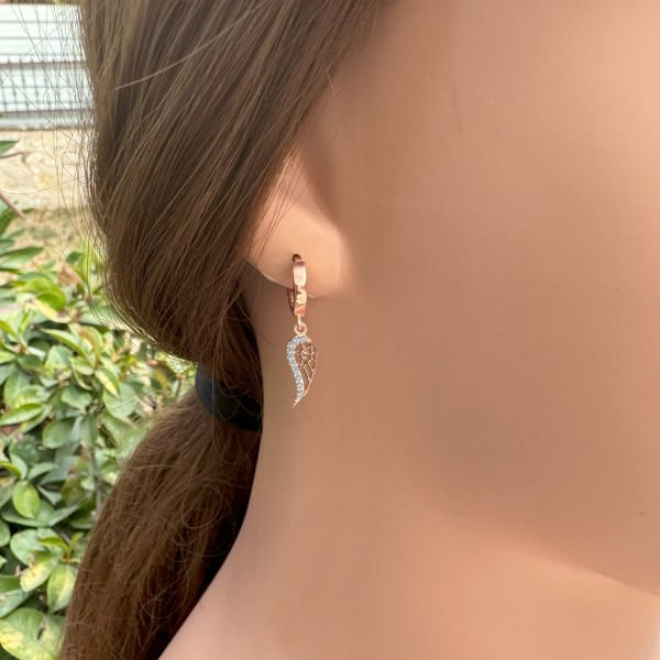 Gümüş Melek Kanadı Sallantılı Küpe