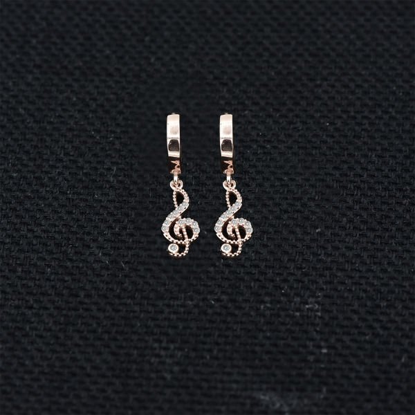 Gümüş Sol Anahtarı Sallantılı Küpe