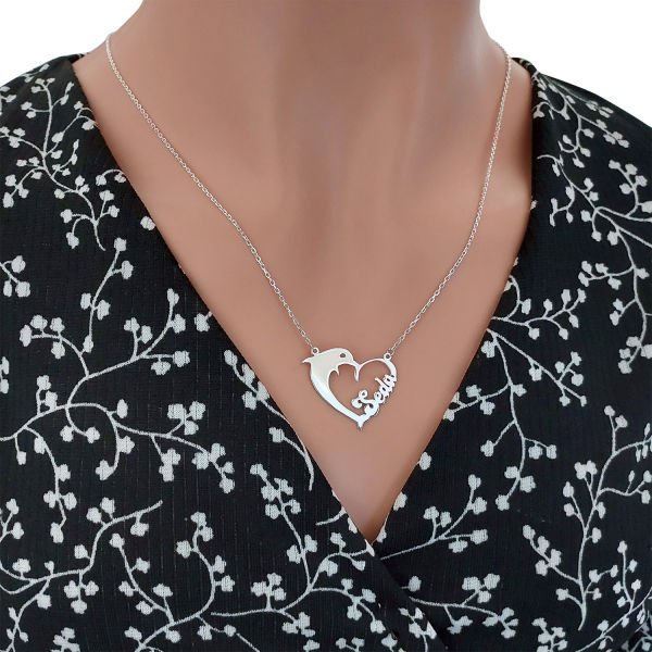 Gümüş Kalpli Yunus Balık Tasarımlı İsimli Kolye