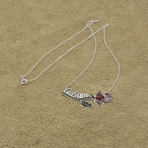 Gümüş Özel Tasarım Güllü İsimli Kolye