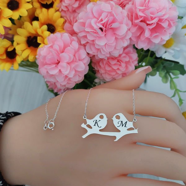 Gümüş Kişiye Özel Kuş Tasarımlı Harfli Kolye