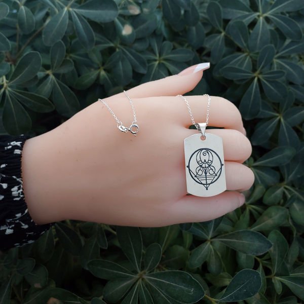 Gümüş Özel Tasarım Madalyon Kolye