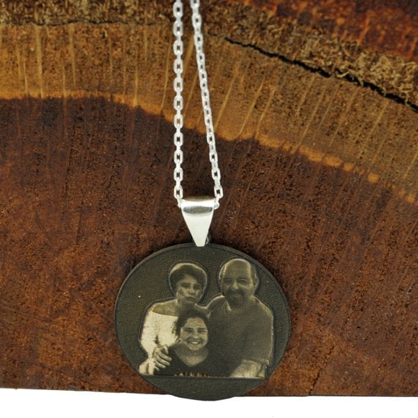 Gümüş Lazer Tarama Resimli Kolye