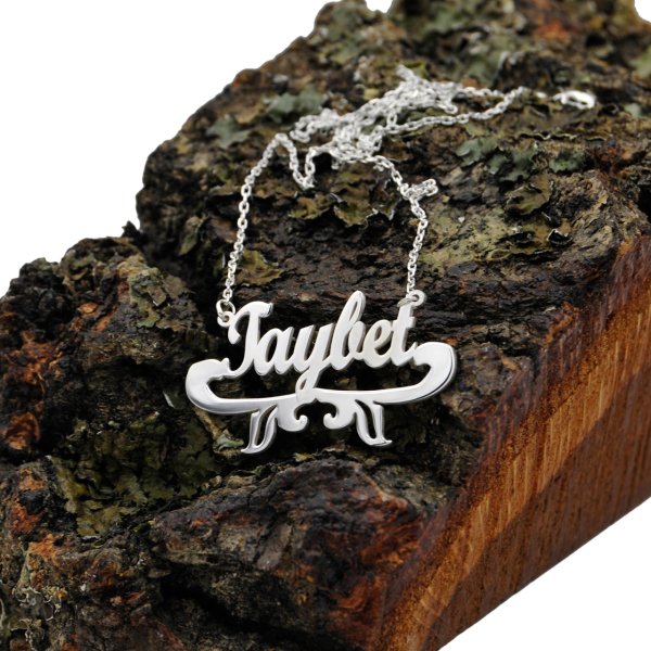 Gümüş Özel Tasarım Altı Desenli İsimli Kolye