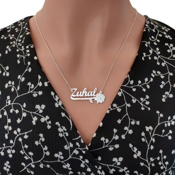 Gümüş Özel Tasarım Altı Gül Desenli İsimli Kolye