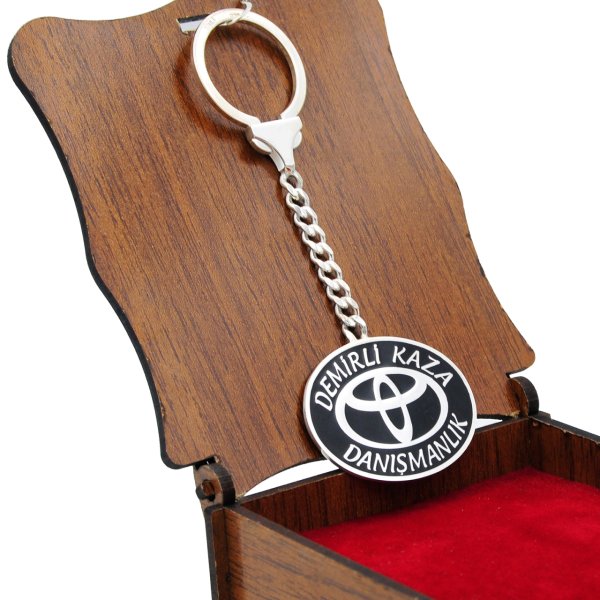 Gümüş Toyota Armalı Mineli İsimli Anahtarlık