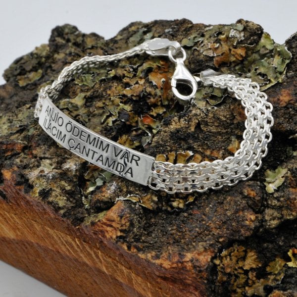 Gümüş Plaka Kalpli Bayan İsimli Bileklik