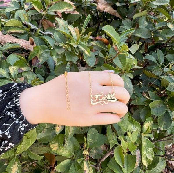 Gümüş Altı Melek Kanatlı Feriha Desenli İsimli Kolye