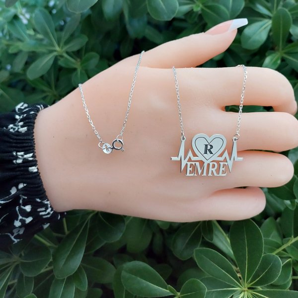 Gümüş Kalp Ritimli İsimli Harfli Kolye