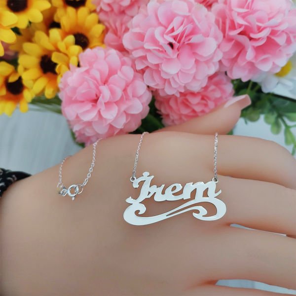 Gümüş Özel Tasarım Altı Desenli İsimli Kolye