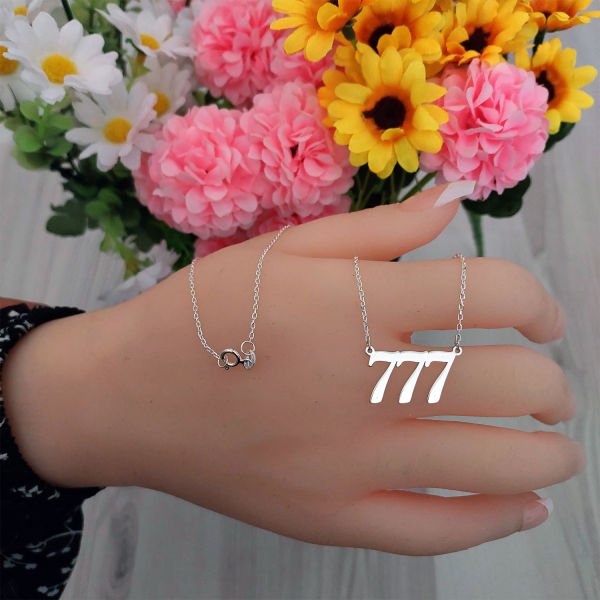 Gümüş Sayı Rakam Yazılı Kolye