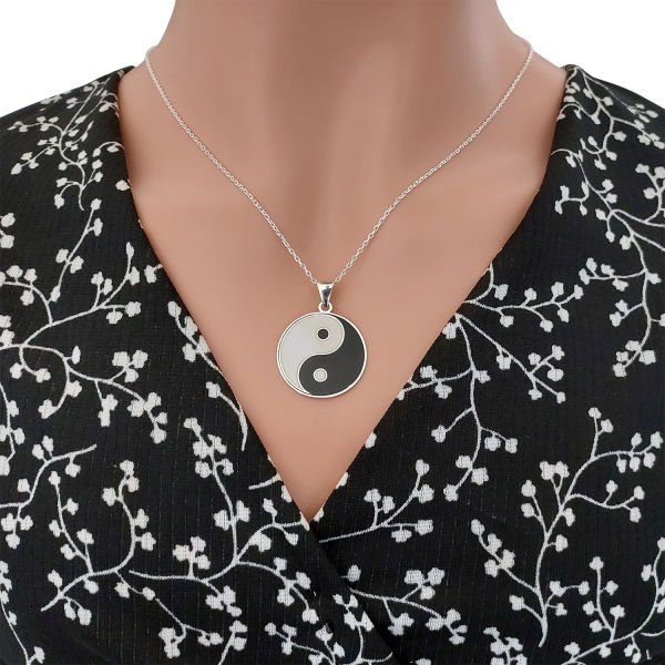 Gümüş Denge İşareti Sembolü Kolye